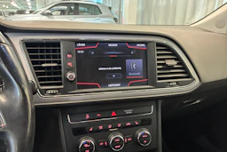 vihreä SEAT Leon ST 2018 kuva 19.