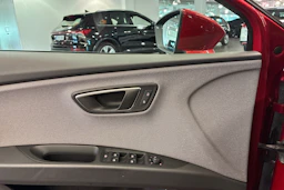 vihreä SEAT Leon ST 2018 kuva 21.
