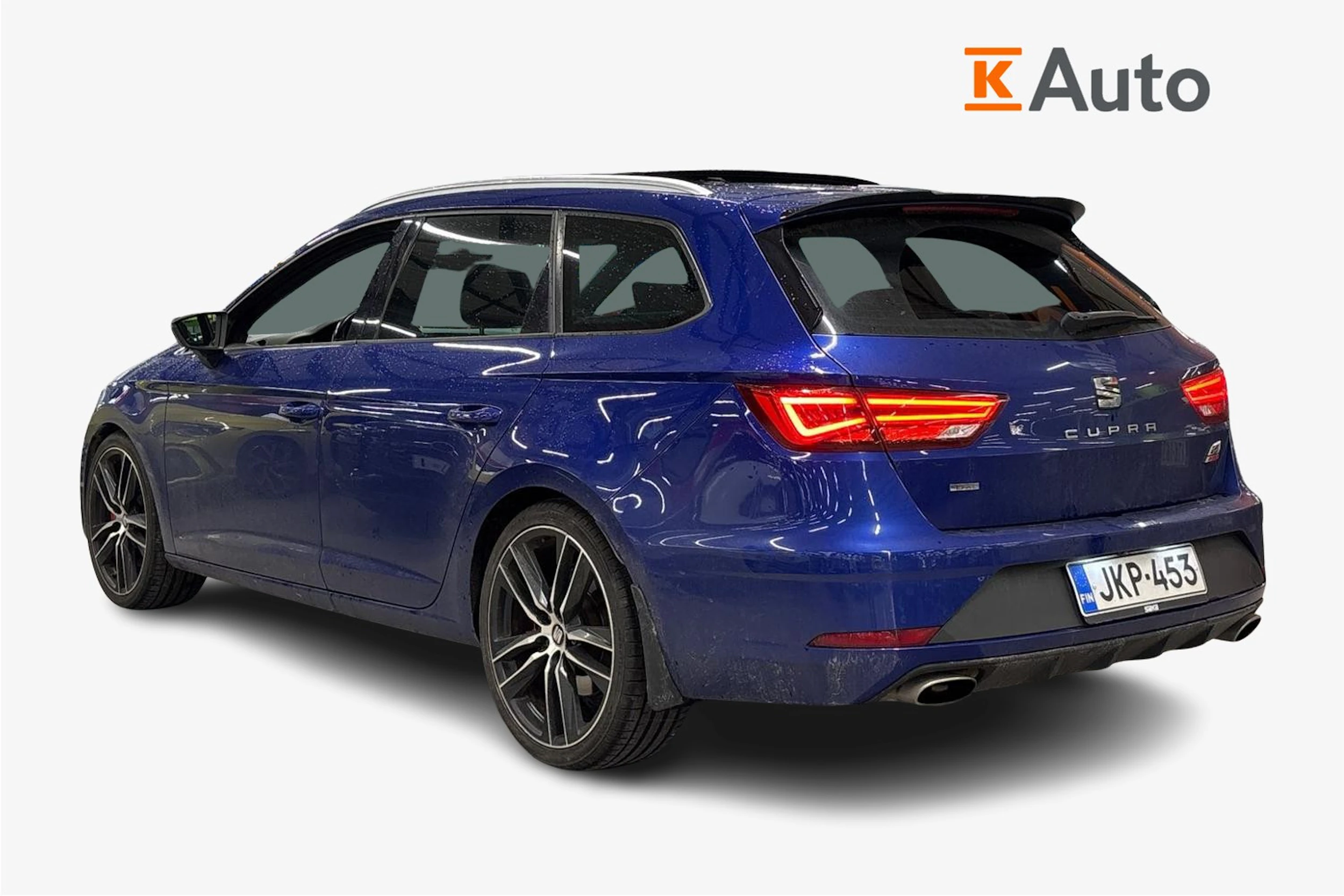 sininen SEAT Leon ST 2018 kuva 2.