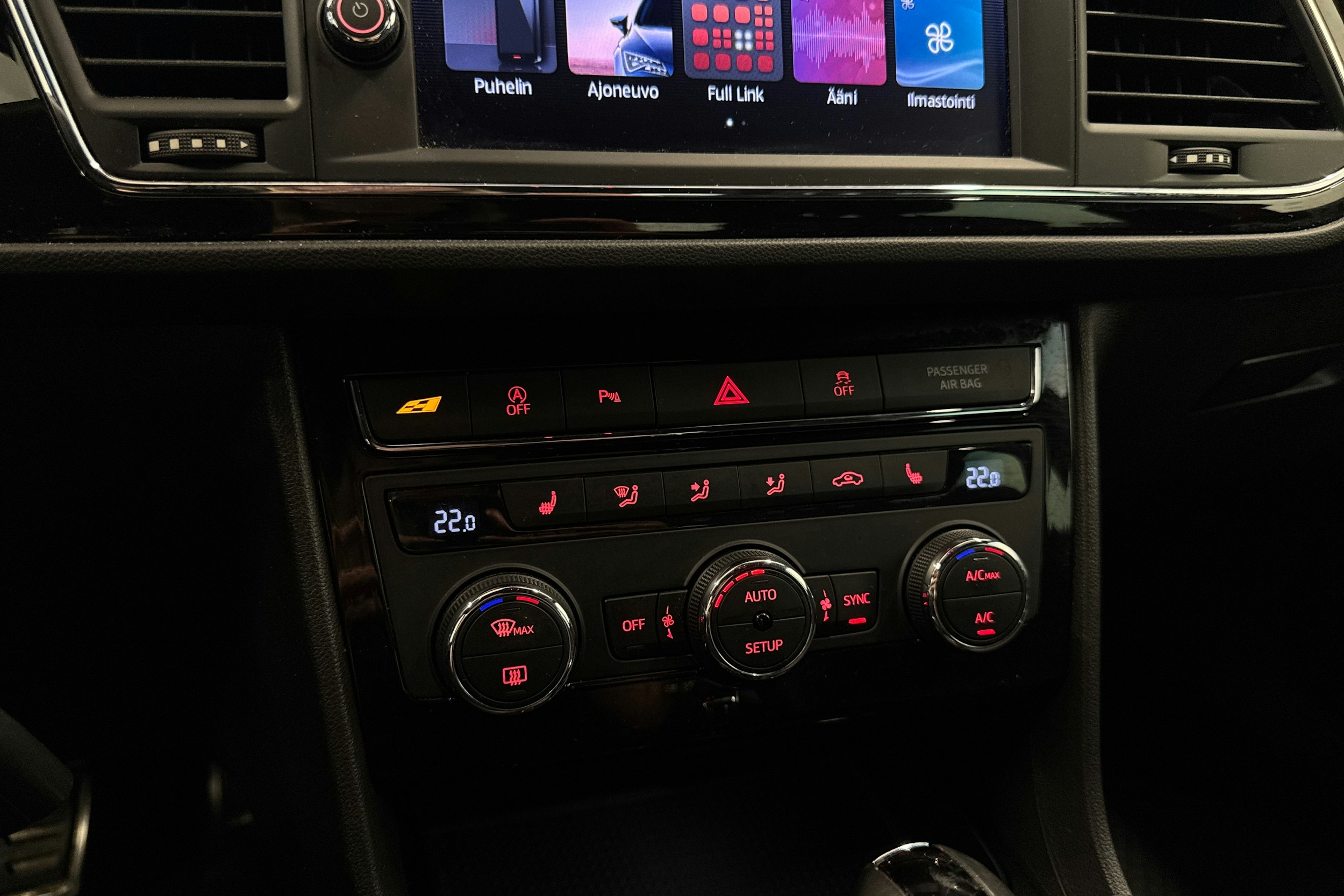 met. vihreä SEAT Leon ST 2018 kuva 28.