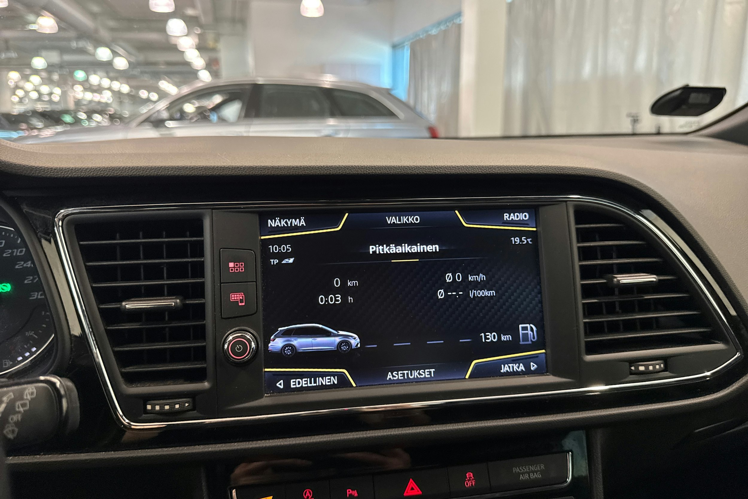 met. vihreä SEAT Leon ST 2018 kuva 33.