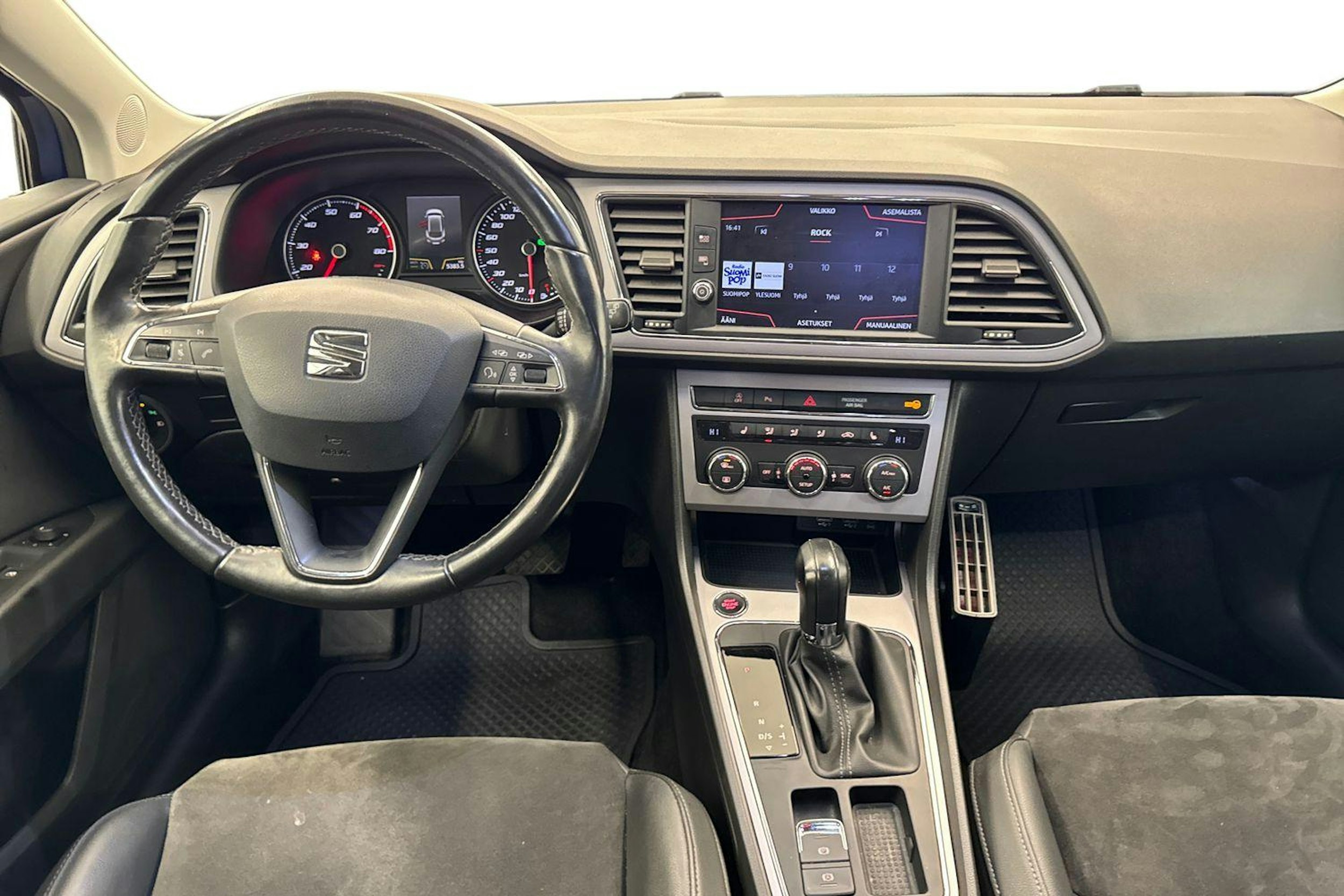 sininen SEAT Leon ST 2018 kuva 9.