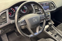 sininen SEAT Leon ST 2018 kuva 11.