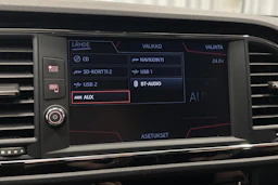 valkoinen SEAT Leon ST 2018 kuva 19.