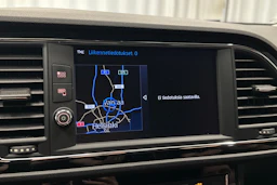 valkoinen SEAT Leon ST 2018 kuva 21.