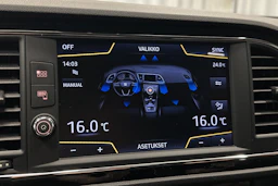 valkoinen SEAT Leon ST 2018 kuva 24.
