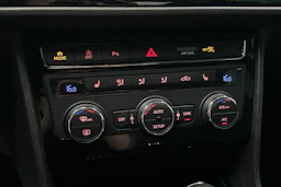 valkoinen SEAT Leon ST 2018 kuva 27.