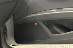 valkoinen SEAT Leon ST 2018 kuva 30.