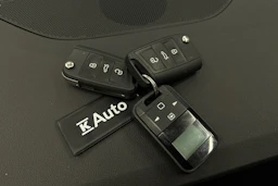 valkoinen SEAT Leon ST 2018 kuva 32.
