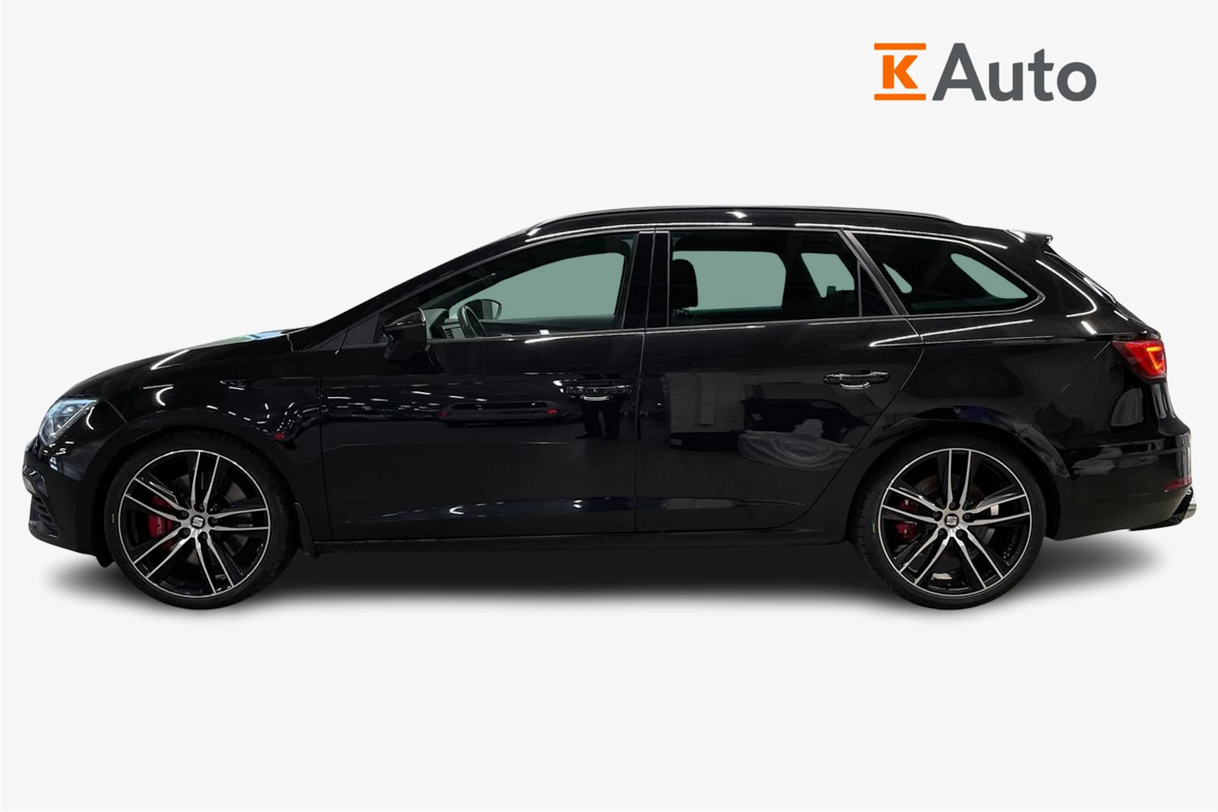 musta SEAT Leon ST 2018 kuva 5.