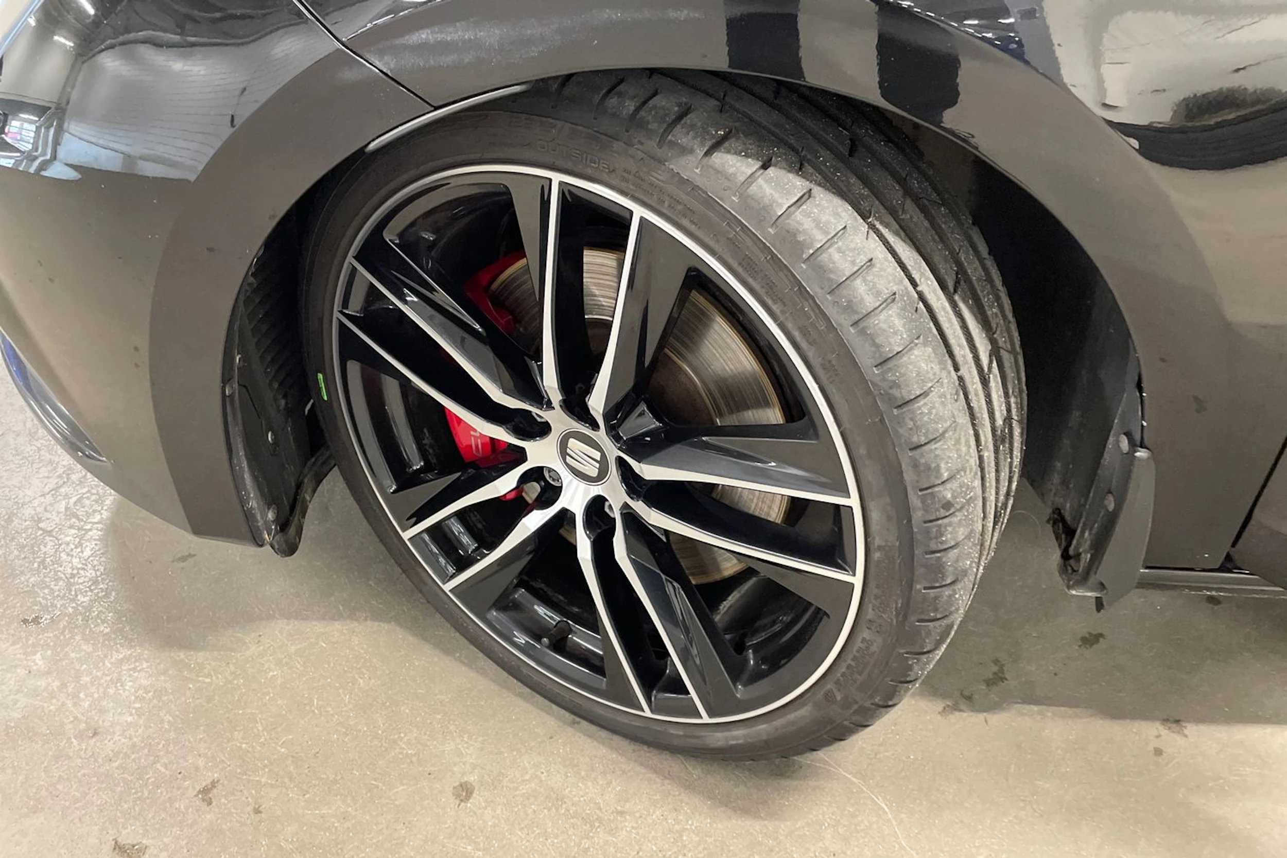 musta SEAT Leon ST 2018 kuva 10.