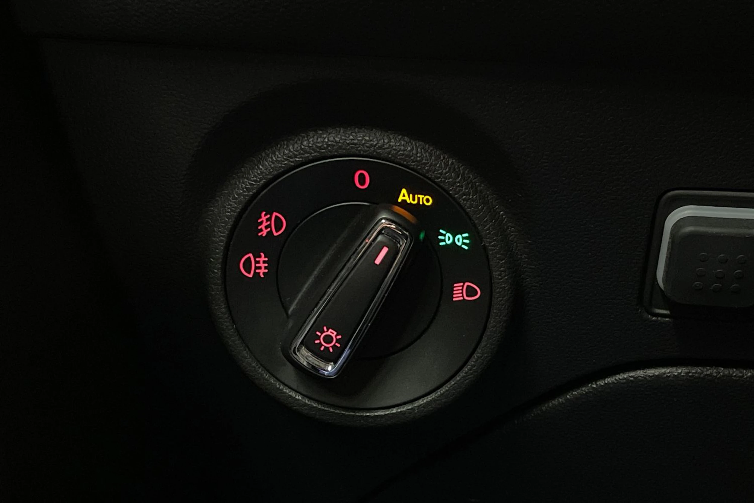 musta SEAT Leon ST 2018 kuva 19.