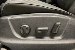 musta SEAT Leon ST 2018 kuva 23.