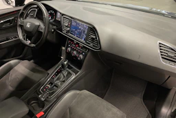musta SEAT Leon ST 2018 kuva 27.