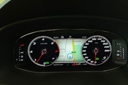 valkoinen SEAT Leon ST 2018 kuva 20.
