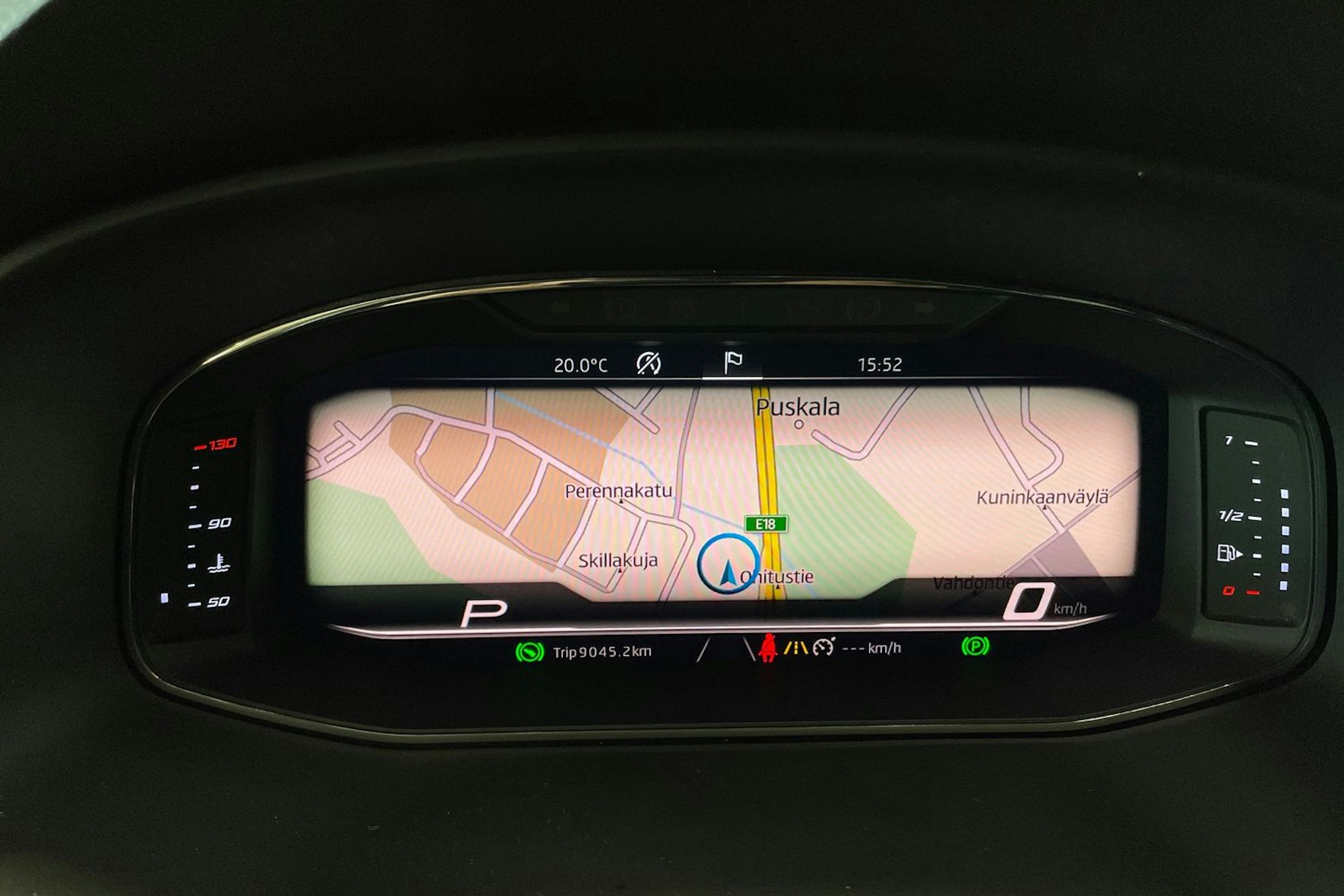 valkoinen SEAT Leon ST 2018 kuva 21.
