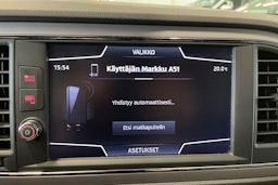 valkoinen SEAT Leon ST 2018 kuva 29.