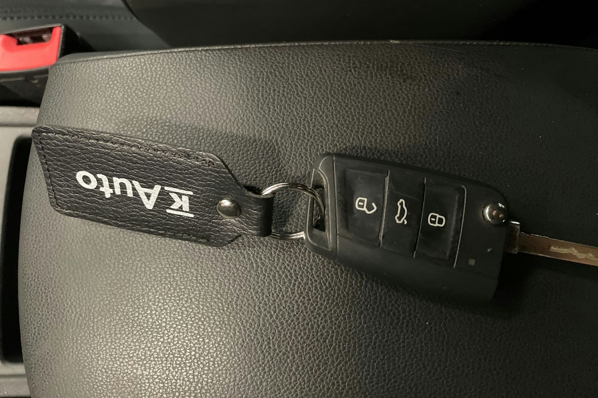 valkoinen SEAT Leon ST 2018 kuva 38.