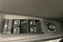 valkoinen SEAT Leon ST 2018 kuva 39.