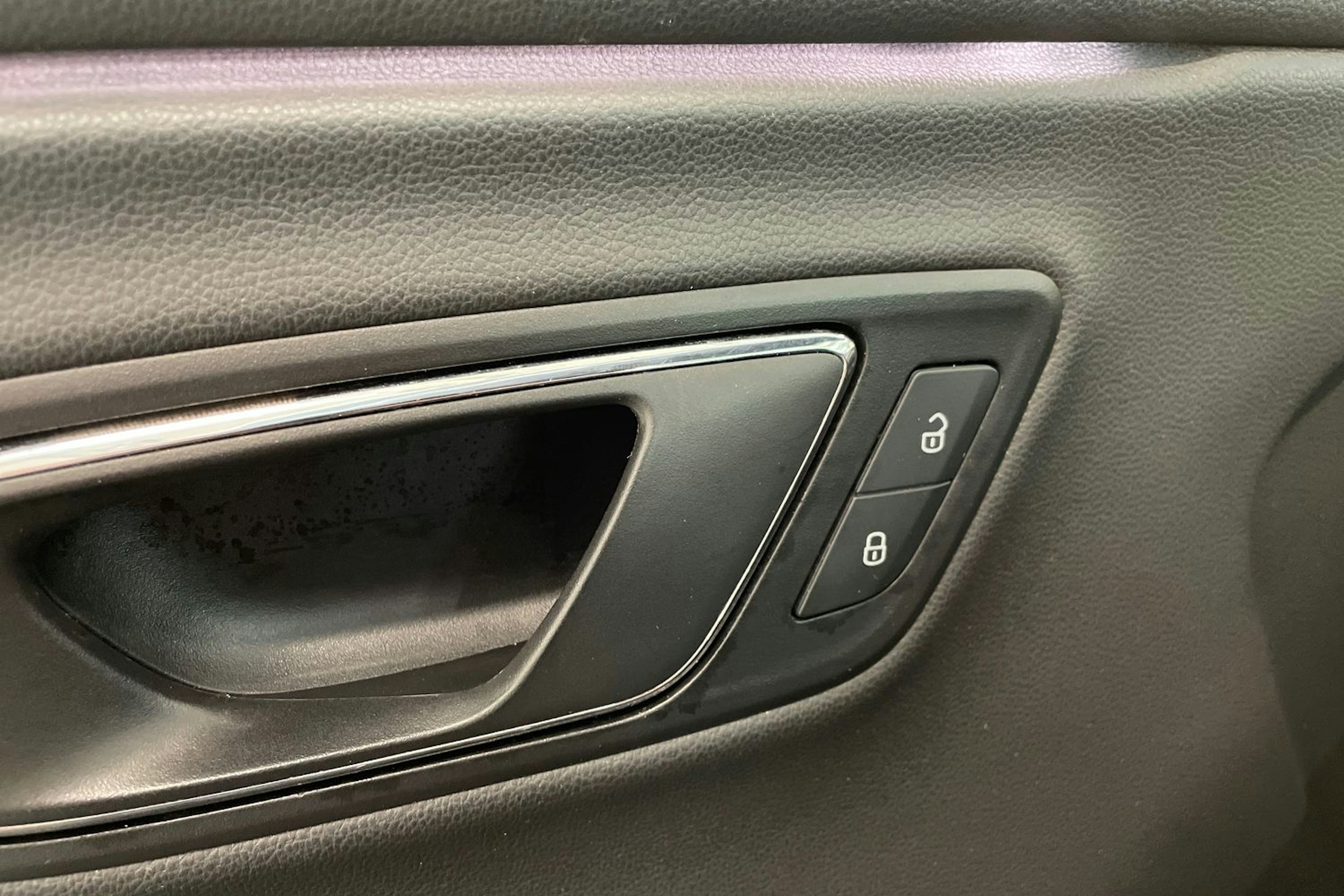 valkoinen SEAT Leon ST 2018 kuva 40.