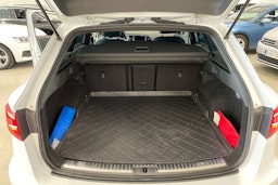 valkoinen SEAT Leon ST 2018 kuva 41.