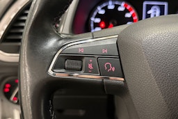 valkoinen SEAT Leon ST 2018 kuva 15.