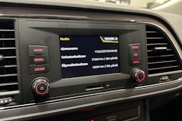 valkoinen SEAT Leon ST 2018 kuva 19.