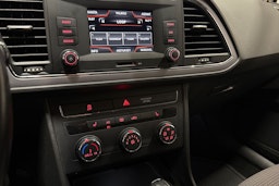 valkoinen SEAT Leon ST 2018 kuva 21.