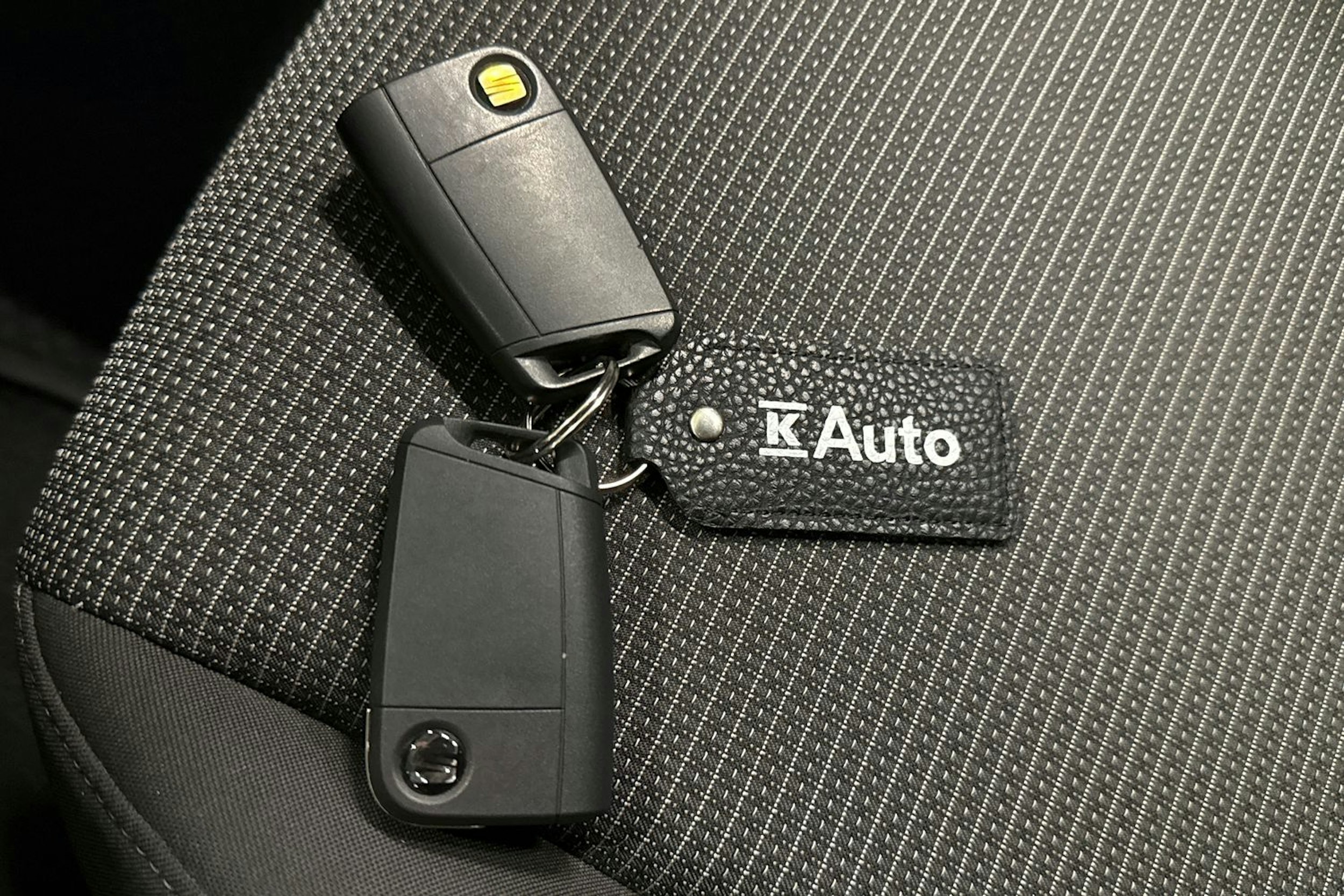 valkoinen SEAT Leon ST 2018 kuva 23.