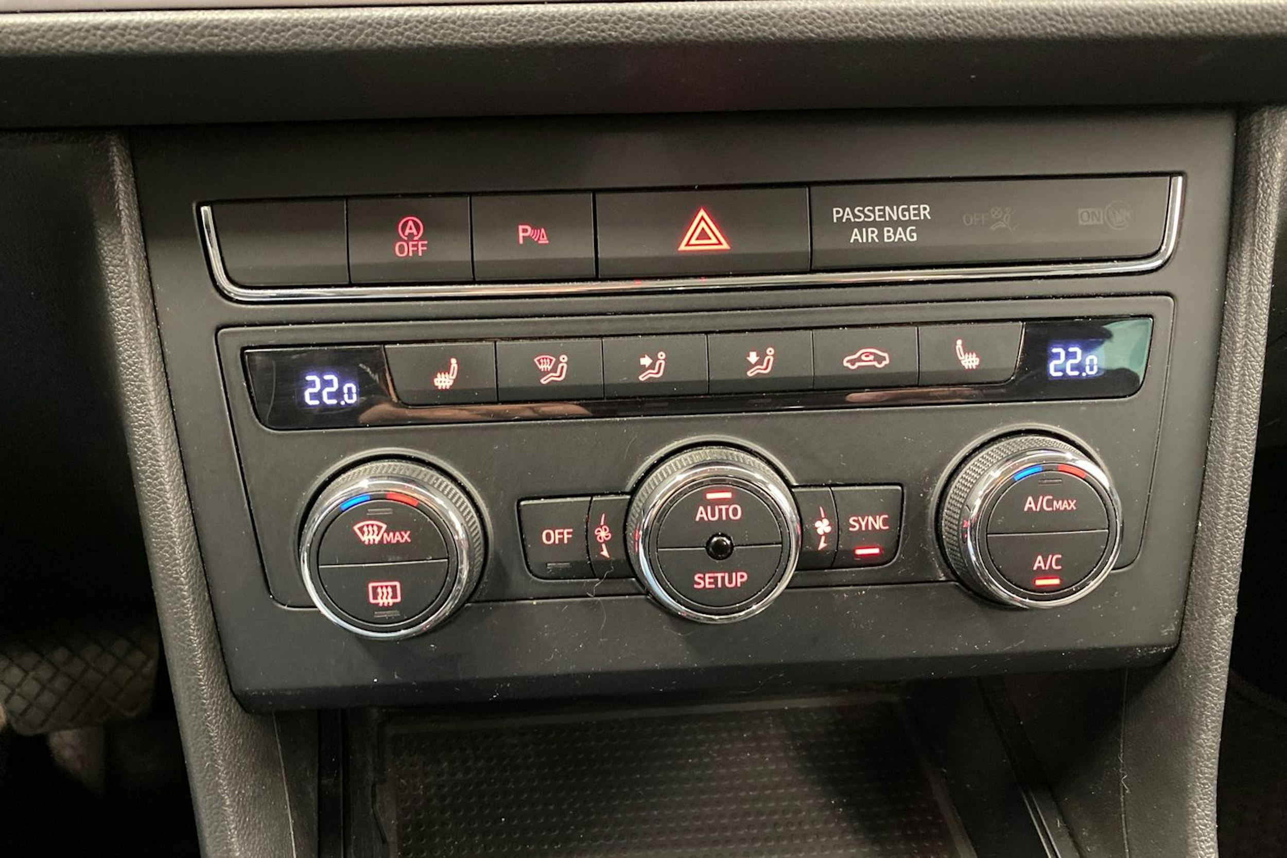 Musta SEAT LEON ST 2018 kuva 19.