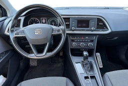 harmaa SEAT Leon ST 2019 kuva 3.