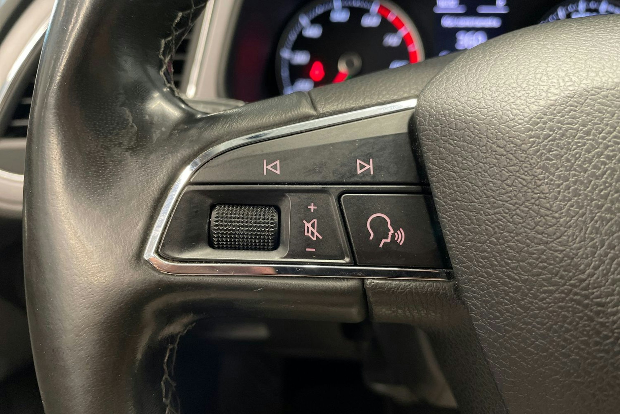 harmaa SEAT Leon ST 2019 kuva 19.