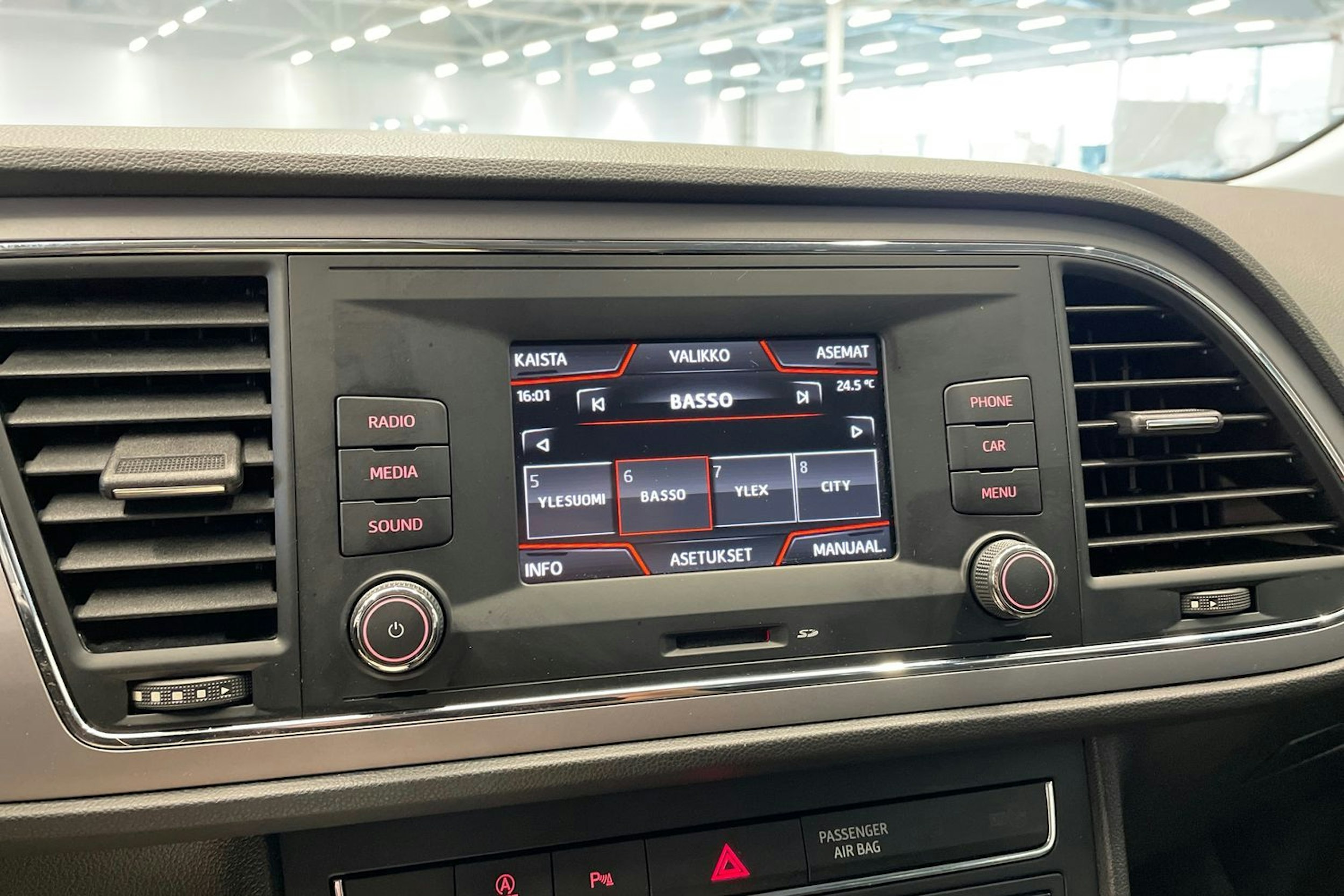harmaa SEAT Leon ST 2019 kuva 27.