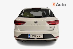 valkoinen SEAT Leon ST 2019 kuva 3.
