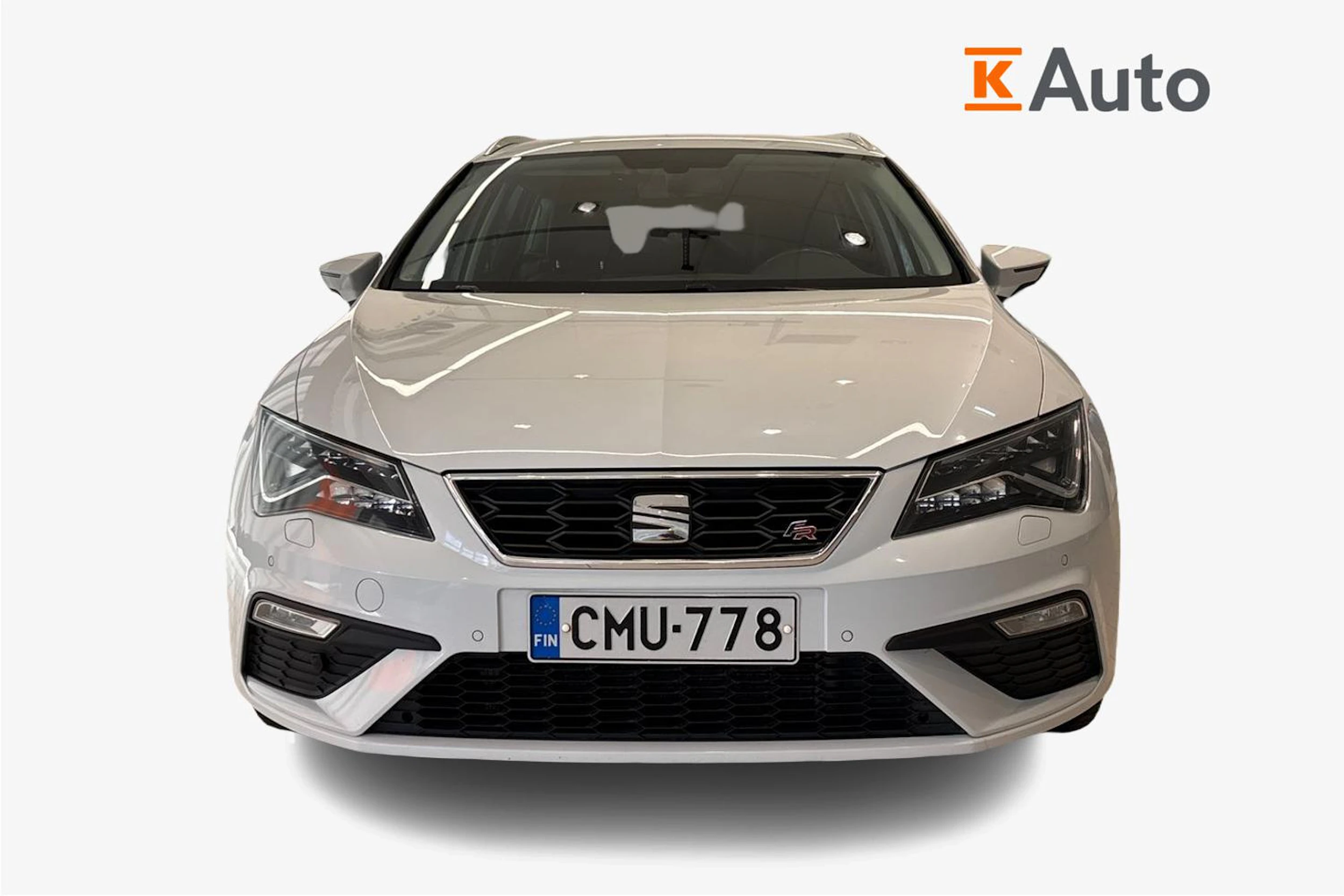 valkoinen SEAT Leon ST 2019 kuva 4.