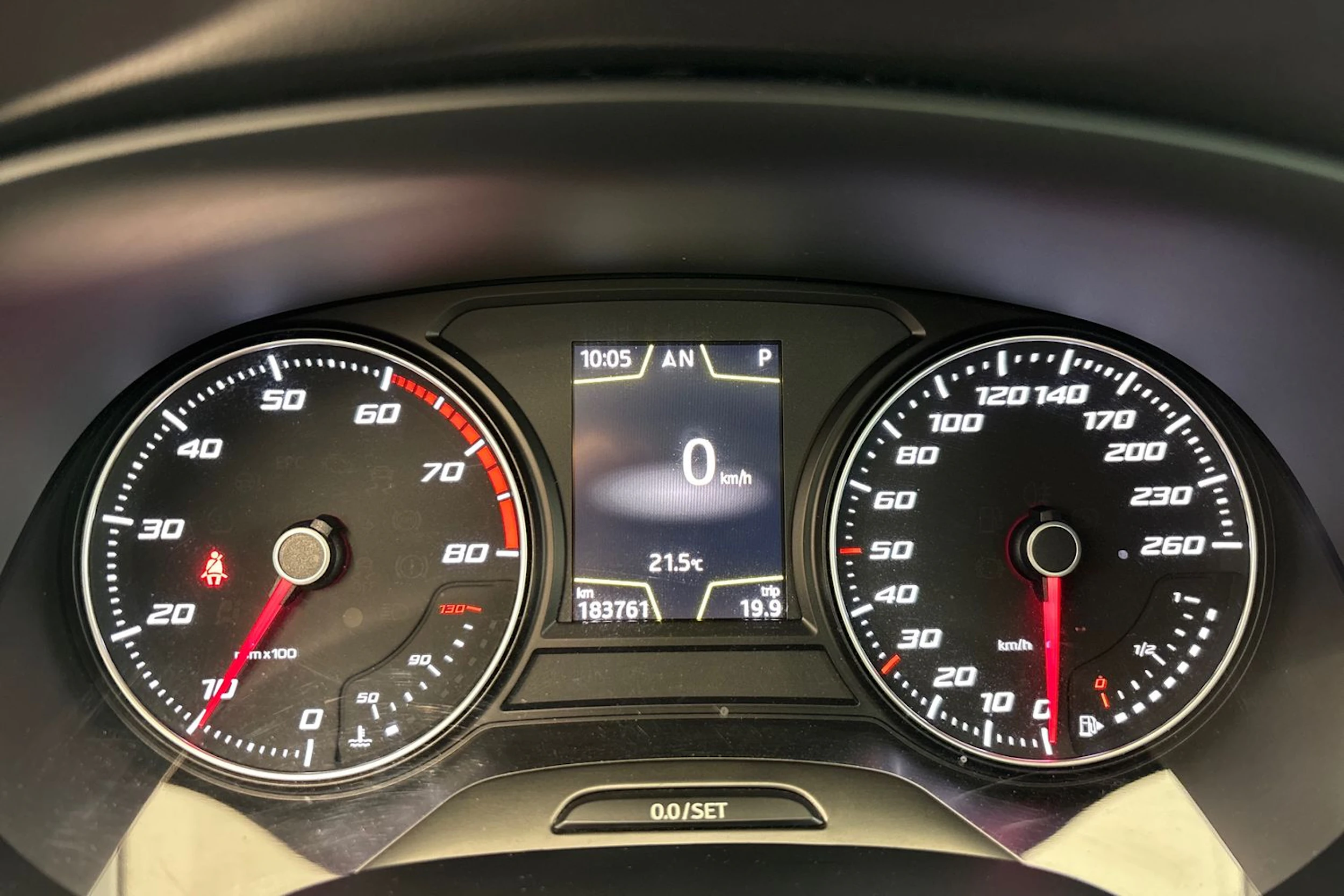 valkoinen SEAT Leon ST 2019 kuva 16.