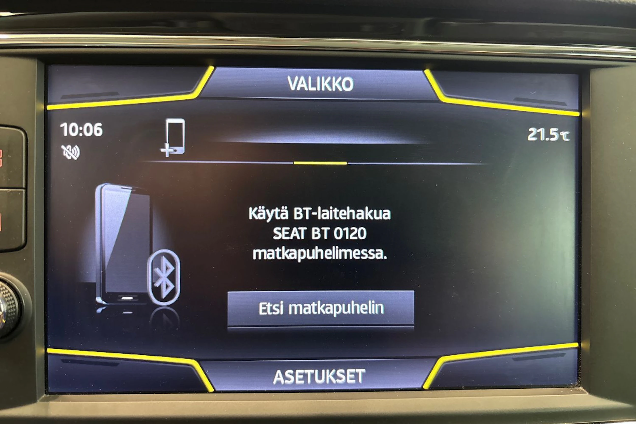 valkoinen SEAT Leon ST 2019 kuva 20.