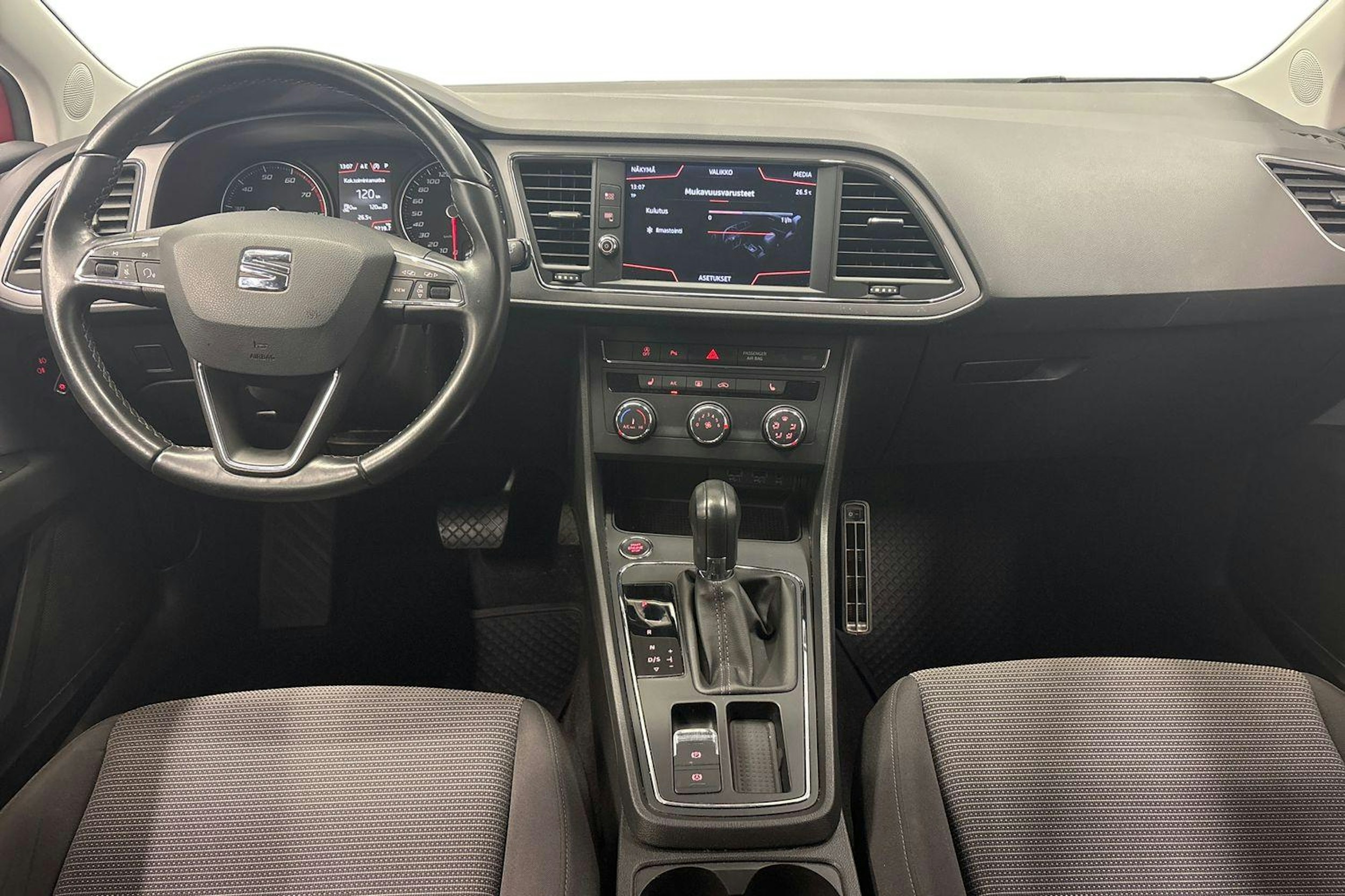punainen SEAT Leon ST 2019 kuva 9.
