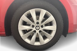punainen SEAT Leon ST 2019 kuva 11.
