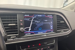 punainen SEAT Leon ST 2019 kuva 19.