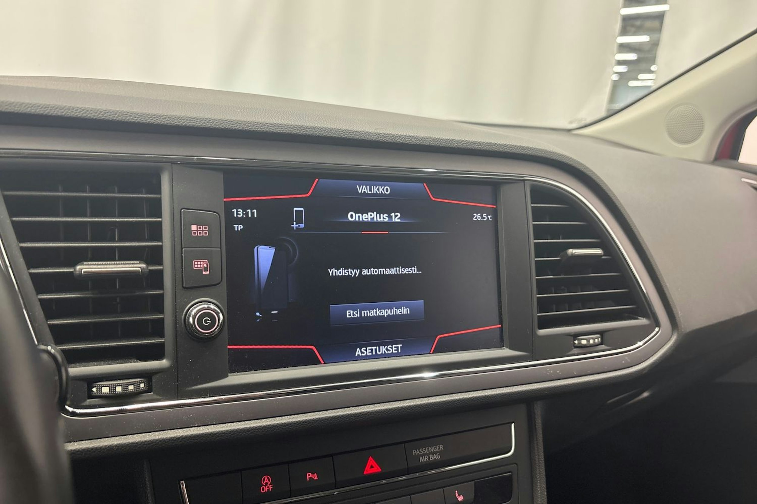 punainen SEAT Leon ST 2019 kuva 20.