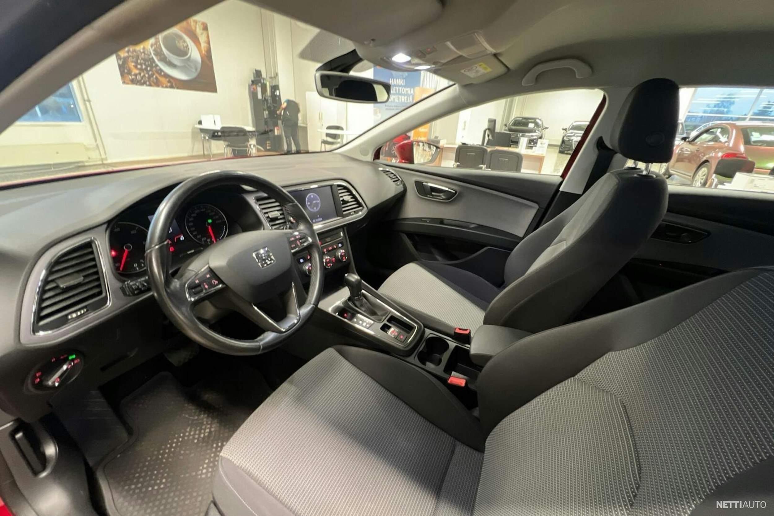 vihreä SEAT Leon ST 2019 kuva 6.