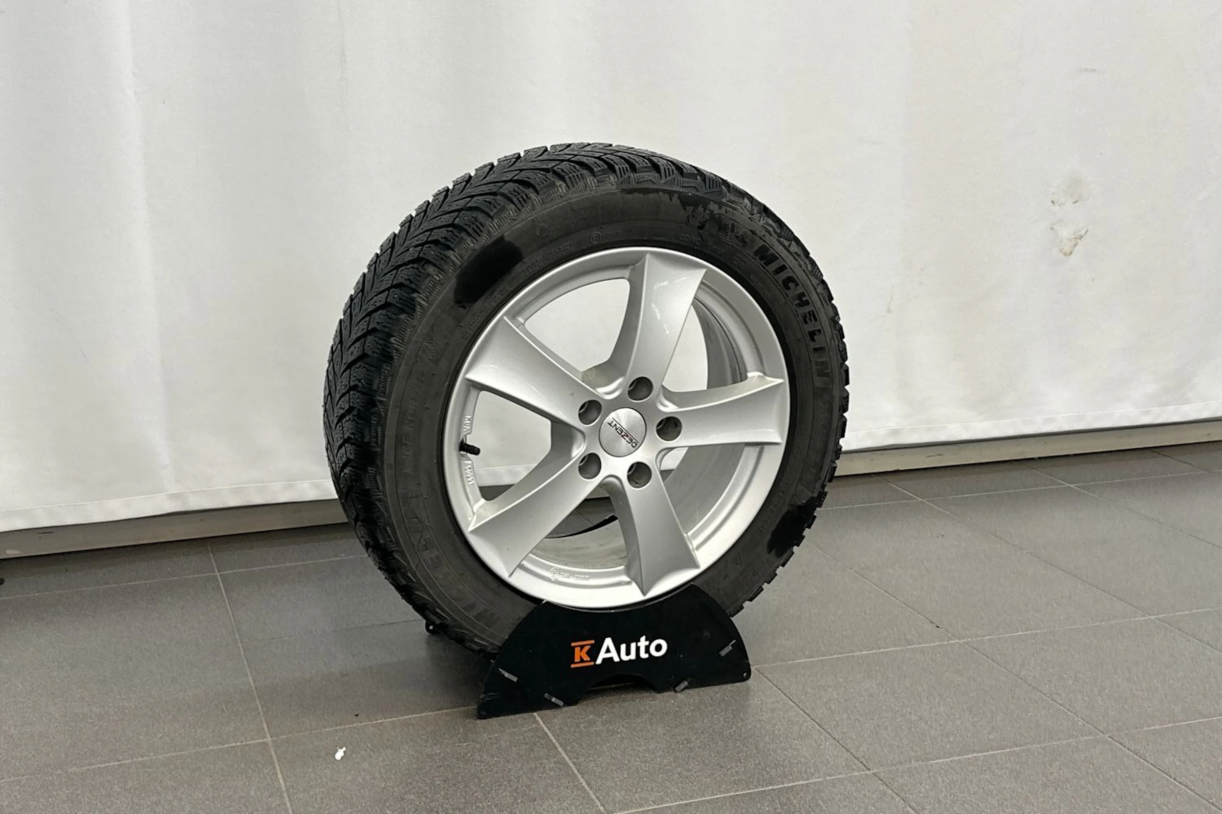 valkoinen SEAT Leon ST 2019 kuva 28.
