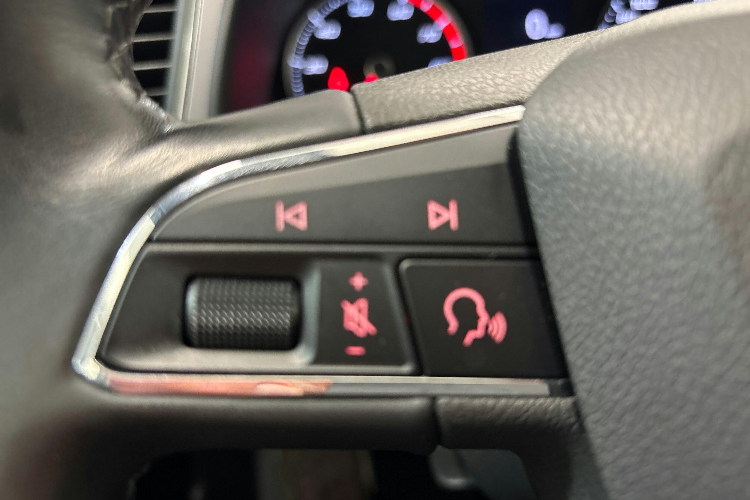 Valkoinen SEAT LEON ST 2020 kuva 20.