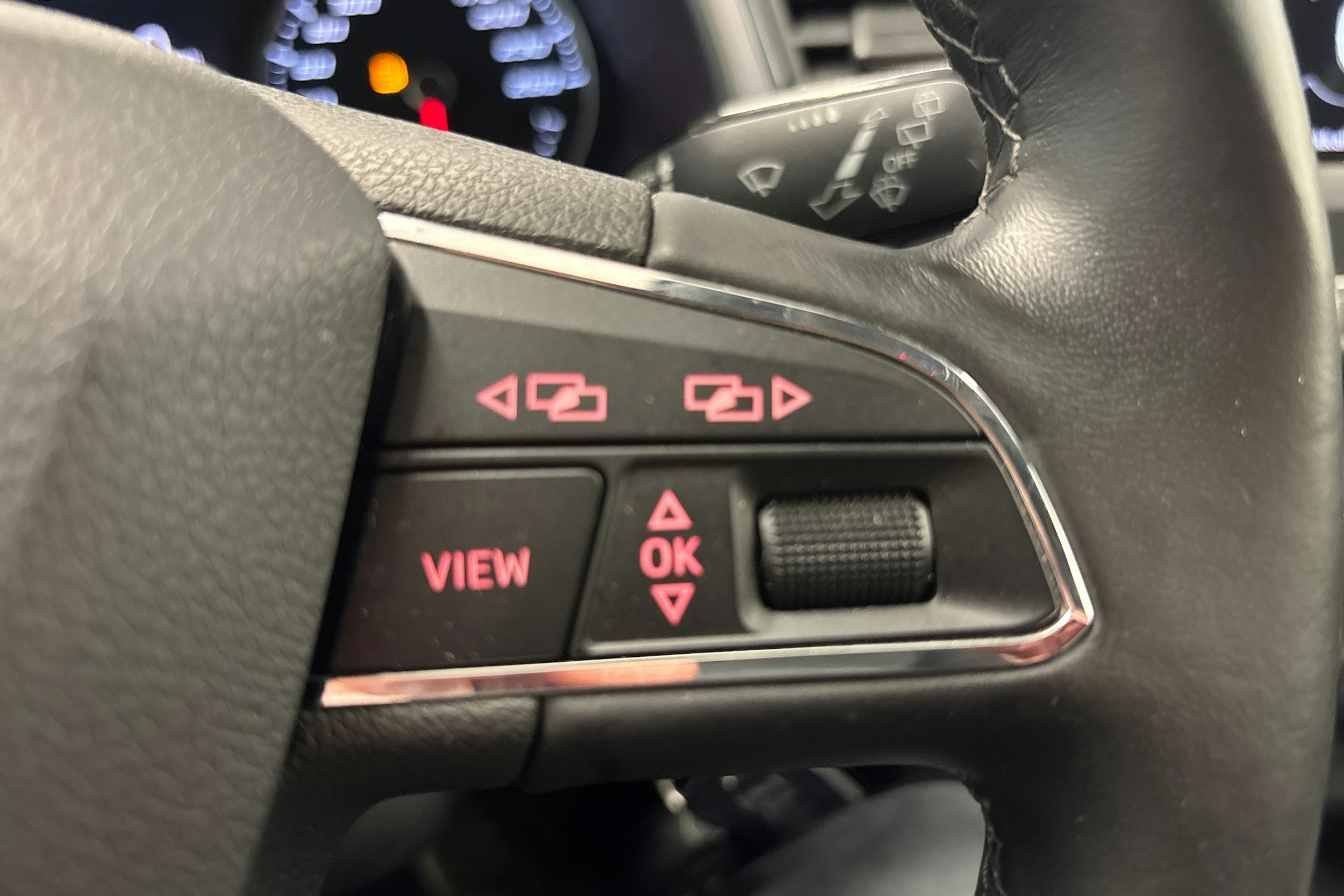 Valkoinen SEAT LEON ST 2020 kuva 21.