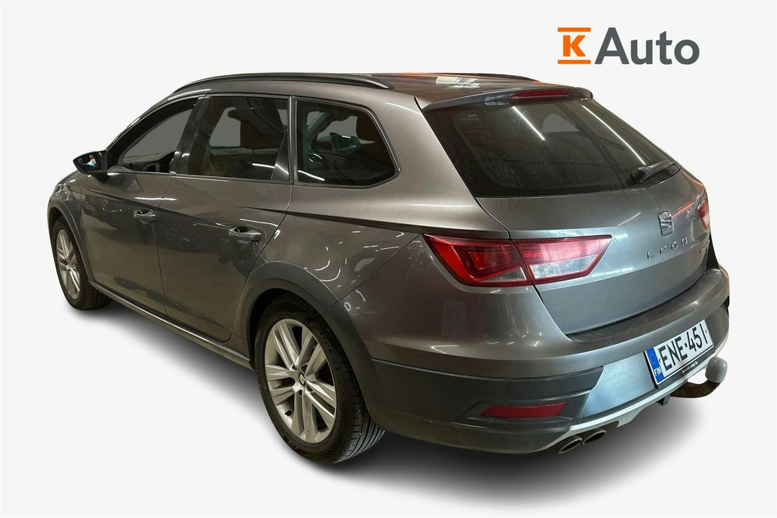 harmaa SEAT Leon X-Perience 2015 kuva 2.