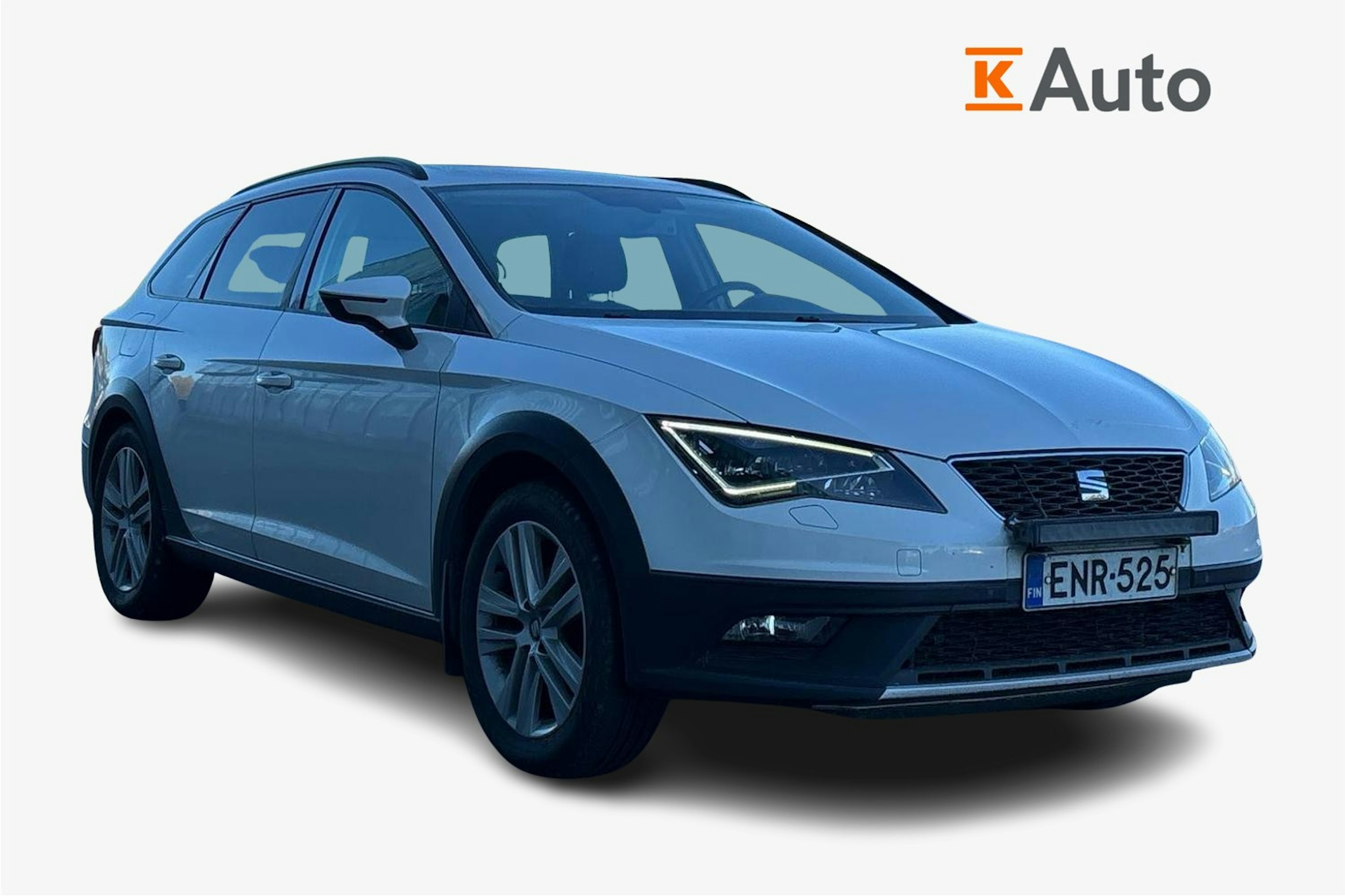 valkoinen SEAT Leon X-Perience 2015 kuva 1.