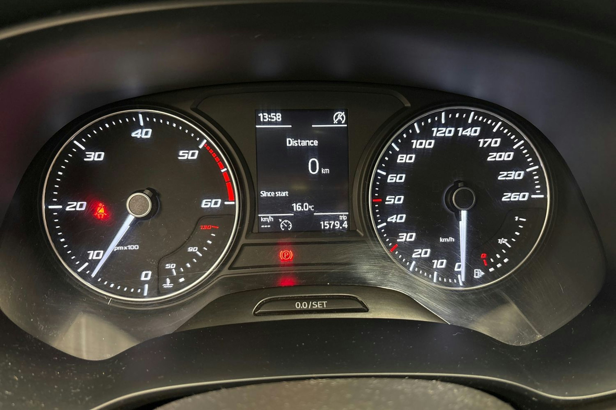 valkoinen SEAT Leon X-Perience 2015 kuva 16.