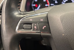 valkoinen SEAT Leon X-Perience 2015 kuva 17.