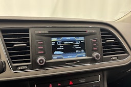 valkoinen SEAT Leon X-Perience 2015 kuva 21.